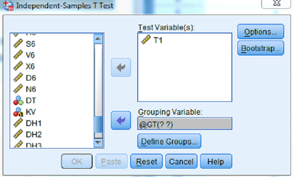 Đưa biến 1 vào ô Test Variable(s), đồng thời đưa biến 2 vào ô Grouping Variable