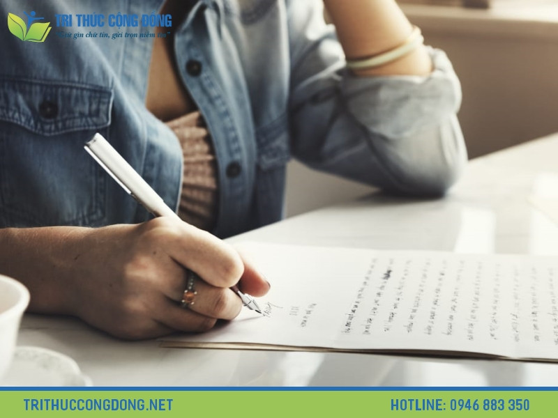 Tiểu luận có được thêm hình ảnh không?