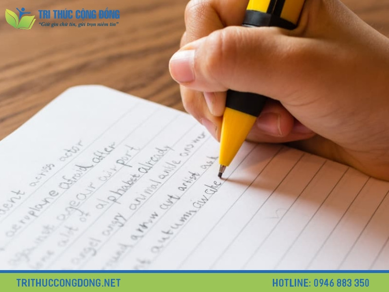 Tiểu luận có được thêm hình ảnh không?
