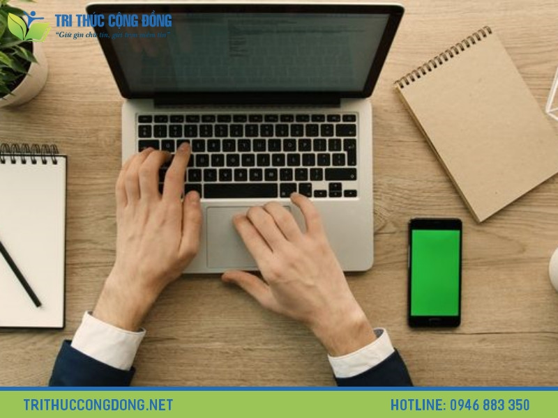 Viết tiểu luận bằng AI có được không?