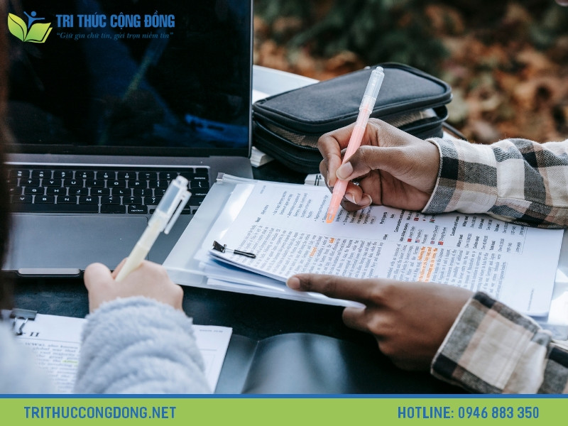 Mẫu bài tiểu luận bằng tiếng Anh